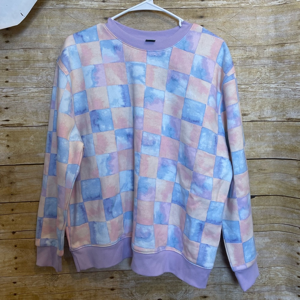 New Wild fable checkered crewneck ๐ - Picture 1 of 3